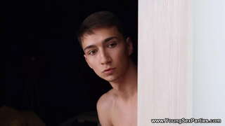 Giovani Sesso Parti - Guarda loro come andare assolutamente folle, a cavallo del suo viso e cazzo