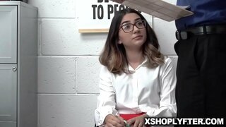 Callie van baszva a tetején a hivatal táblázat